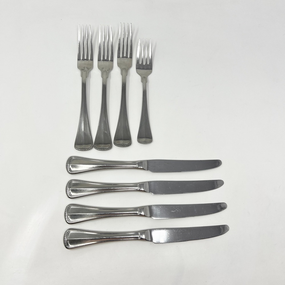Towle 18/8 Stainless Steel Flatware 8pc Set Beaded Edge Knives and Forks